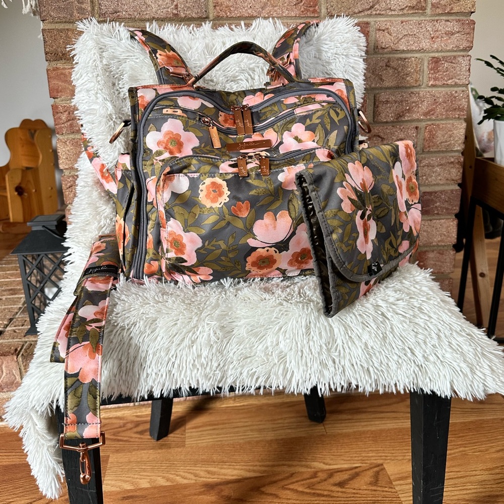 JU-JU-BE BFF Diaper Bag